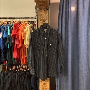 Vintage Ely Cattleman Pearl Snap Dark Grey Striped Button